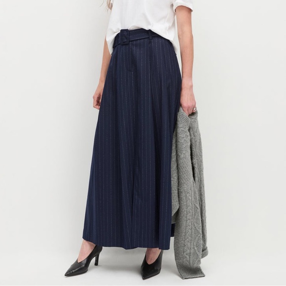 NEW FAVORITE DAUGHTER the gabby maxi skirt in Navy Pinstripe size 2 - Picture 3 of 15